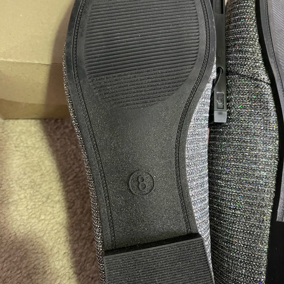 Women’s Belle Pointed-Toe Loafers - Picture 6 of 7